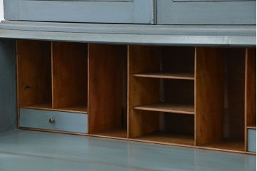 ヴィンテージ家具　イギリスビンテージ　1960年頃　アンティークペイント　かわいらしいビューローブックケース