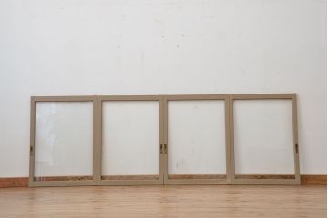 昭和レトロ　古いペンキのはげたシンプルなガラス戸4枚セット(2)