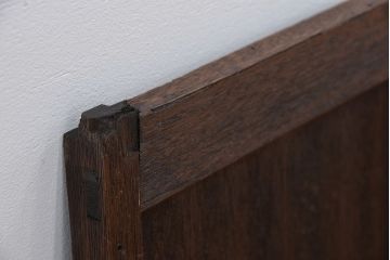 アンティーク建具　素朴な木味が魅力の小さな引き戸2枚セット(板戸)(R-011527)