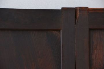 古民具・骨董　杢目の素晴らしい古い杉材一枚板引き戸4枚セット(板戸)(2)
