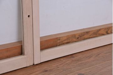 アンティーク建具　ペイント　昭和レトロな雰囲気漂うガラス戸4枚セット(明り取り、明かり取り、引き戸、窓)(R-011533)