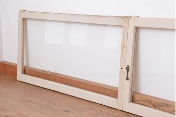 アンティーク建具　ペイント　昭和レトロな雰囲気漂うガラス戸4枚セット(明り取り、明かり取り、引き戸、窓)(R-011533)