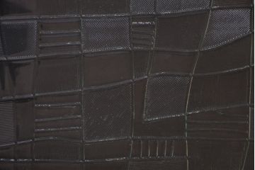 ペンキの剥げたレトロなガラス引き戸(ガラス戸、建具)