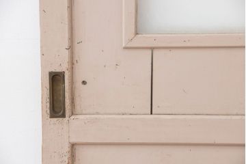 ★昭和レトロ　古いペンキの剥げた引き戸(ガラス、建具)