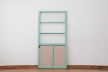 昭和レトロ　ペンキの剥げた古いガラス戸1枚(引き戸)
