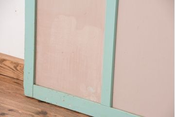 昭和レトロ　ペンキの剥げた古いガラス戸1枚(引き戸)