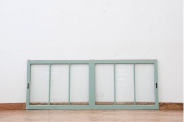 昭和レトロ　ペンキの剥げたモールガラス引き戸2枚セット(5)(ガラス、窓)