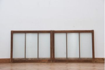 昭和レトロ　ペンキの剥げたモールガラス引き戸2枚セット(6)(ガラス、窓)