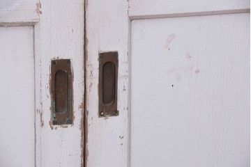 アンティーク　ペンキの剥げた背の高いガラス戸4枚セット(引き戸)
