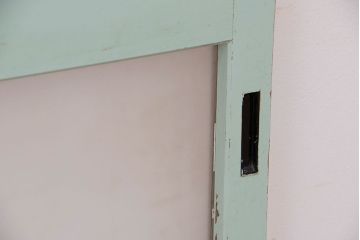 ★昭和レトロ　ペンキの剥げたガラス戸2枚セット(引き戸)