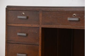 アンティーク家具　アンティーク　カウンターテーブル型の幅広い両袖机