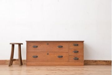 アンティーク家具　アンティーク　シンプルなローチェスト(ローボード)