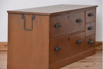 アンティーク家具　アンティーク　シンプルなローチェスト(ローボード)