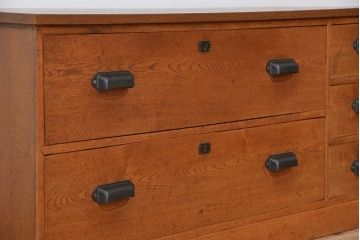 アンティーク家具　アンティーク　シンプルなローチェスト(ローボード)
