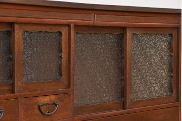 アンティーク家具　古民具・骨董　鉄脚付きの時代箪笥ローボード(ローチェスト)