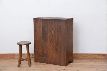 レトロ家具　昭和レトロ　古い木の下駄箱(収納棚)