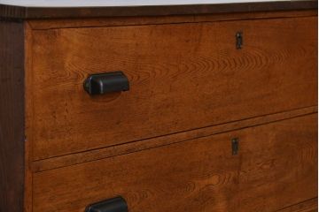 アンティーク家具　アンティーク　鉄脚付きワイドローチェスト(ローボード、タンス、箪笥)