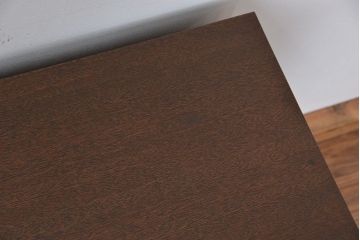 アンティーク家具　アンティーク　鉄脚付きワイドローチェスト?(ローボード、タンス、箪笥)
