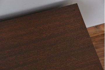 アンティーク家具　アンティーク　鉄脚付きワイドローチェスト?(ローボード、タンス、箪笥)