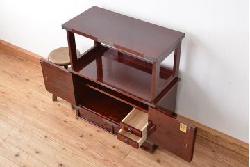 新同品　彫金、伝統工芸士「菊広」作、木地蝋塗り岩谷堂箪笥飾り棚(購入金額約60万)
