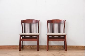 中古　カリモク　レトロでかわいいダイニングチェア2脚セット