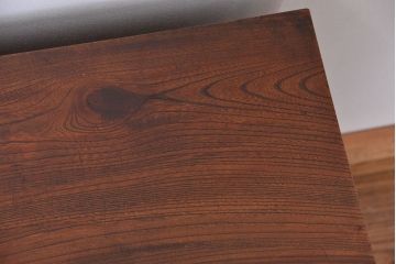 アンティーク家具　アンティーク　太い框組みのどっしりとしたダイヤガラス収納棚