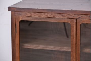 アンティーク家具　アンティーク　三方欅材の上質な収納棚(本箱、食器棚)
