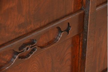 アンティーク家具　古民具・骨董　欅の杢目が素晴らしい昇り引き出し付き水屋箪笥サイドボード(食器棚、収納棚)