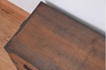 アンティーク家具　☆古民具・骨董　丸金具の二段重ね、時代箪笥