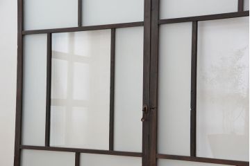 古民具・骨董　古い木のガラス窓2枚セット(ガラス戸、引き戸)