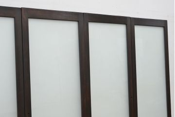 昭和レトロ　すりガラス入りのシンプルな大判ガラス戸4枚セット(引き戸)