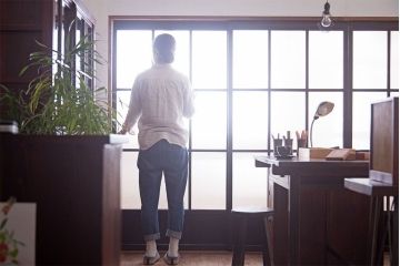 古民具・骨董　古い木のマス目ガラス戸4枚セット(2)(引き戸)