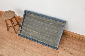 レトロ家具　昭和レトロ　古い雑貨屋の小さな飾り棚(陳列棚)