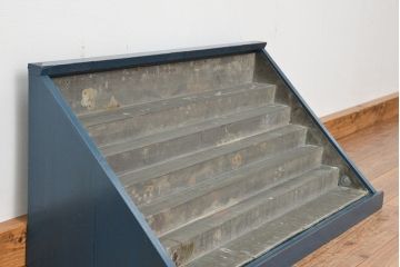 レトロ家具　昭和レトロ　古い雑貨屋の小さな飾り棚(陳列棚)