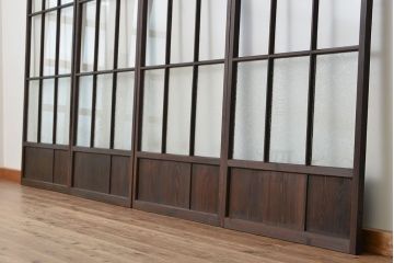 アンティーク　古い木のマス目ガラス戸4枚セット(引き戸)