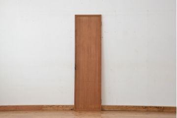 昭和レトロ　柾目の杢目が上質な幅せま扉(ドア)
