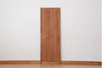 古民具・骨董　古い木味のシンプルな扉?(ドア)