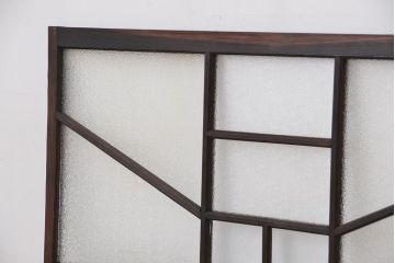 大正ロマン　古い洋館の変わりデザインの明り取り