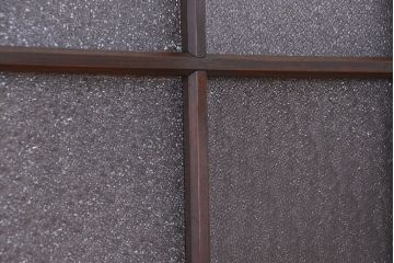 アンティーク　古い木のしっかりとしたダイヤガラス扉(ドア)