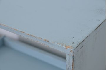 レトロ家具　昭和レトロ　黒板付きのアンティークペイント収納棚(本棚、本箱)
