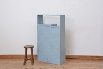 レトロ家具　昭和レトロ　黒板付きのアンティークペイント収納棚(本棚、本箱)