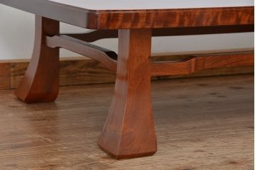 アンティーク家具　重厚　カリン材の造りの良い座卓(テーブル、花梨材)
