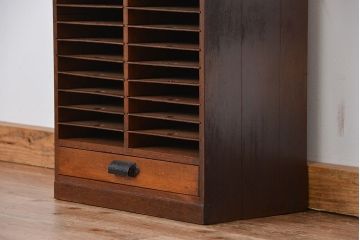アンティーク家具　アンティーク　小振りな引き出し付きカルテケース(小引き出し、書類棚)