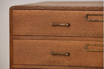 レトロ家具　昭和レトロ　古いナラ材のネームプレート付き6段小引き出し