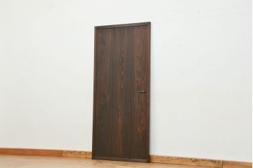 古い木の扉(ドア)