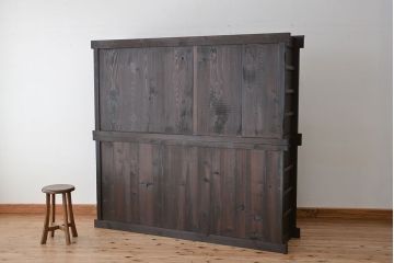 アンティーク家具　明治〜大正時代　丸桟引き戸の美しい二段重ね水屋箪笥(食器棚、収納棚)