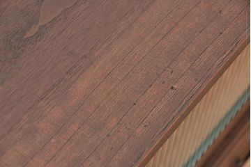 レトロ家具　昭和レトロ　鉄脚付きアンティークローボード(1)(収納棚)