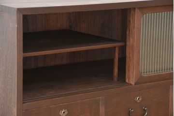 レトロ家具　昭和レトロ　鉄脚付きアンティークローボード(1)(収納棚)