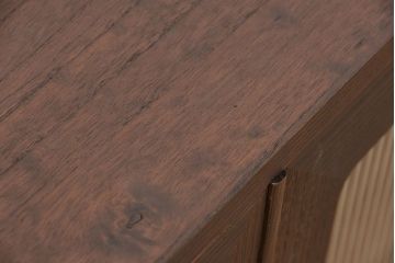 アンティーク家具　アンティーク　古い木の鉄脚付きモールガラス観音開き収納棚(ローボード)