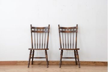中古　飛騨産業キツツキマークスティックバックチェア2脚セット?(ダイニングチェア、椅子、イス)